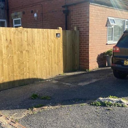 Spacious One Bedroom Ground Floor Apartment Harrogate Esterno foto