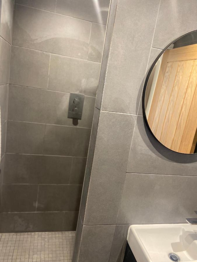 Spacious One Bedroom Ground Floor Apartment Harrogate Esterno foto
